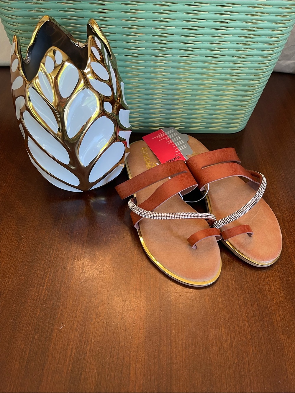 NWT Sesamall Item 357-01 Women's Brown Rhinestone Toe-Loop Sandals - Picture 2 of 10